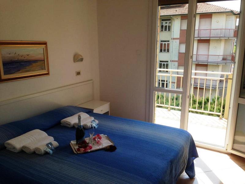 Hotel Primula Lido Di Savio Eksteriør bilde